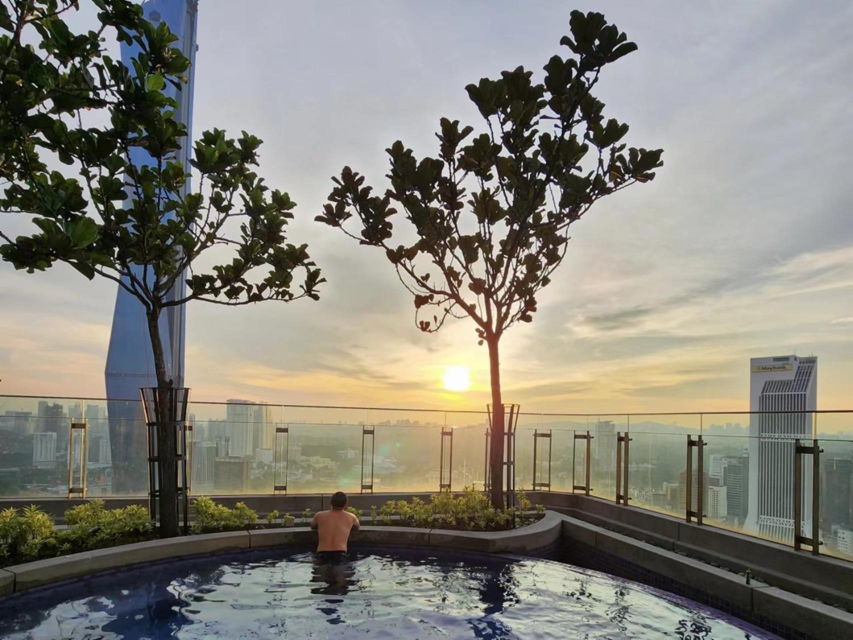 Апартаменты Skyline View In Bukit Bintang The Robertson 42F Куала-Лумпур Экстерьер фото